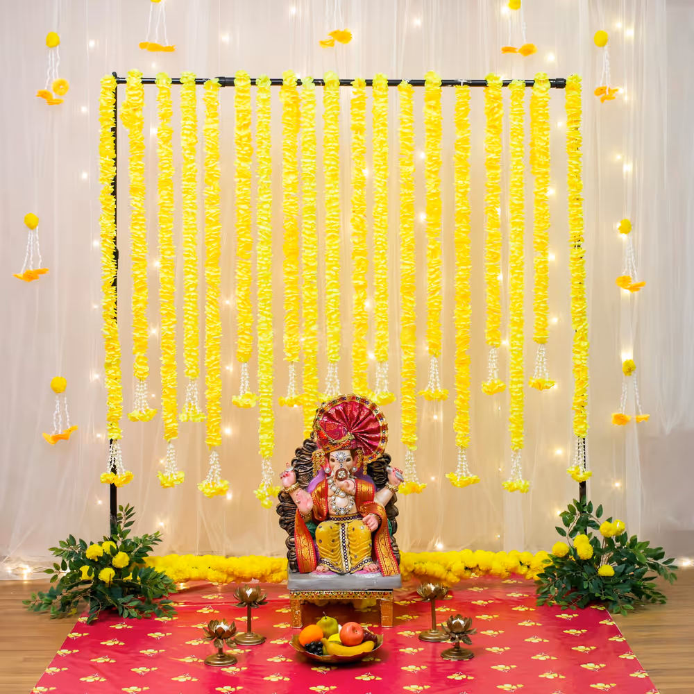 White net is neutral and soothing looking, allowing the yellow garlands and tassels shine and create contrast.