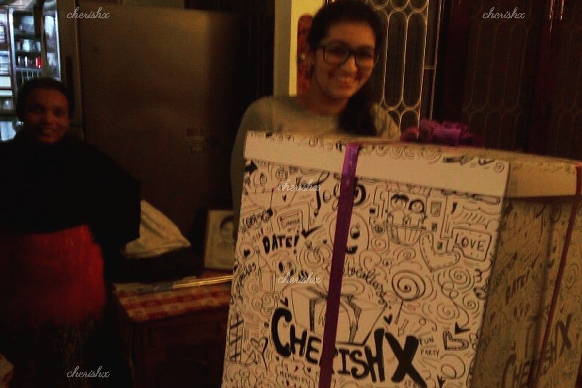 Surprise Gift Delivery of Helium Balloons anywhere in Delhi - NCR