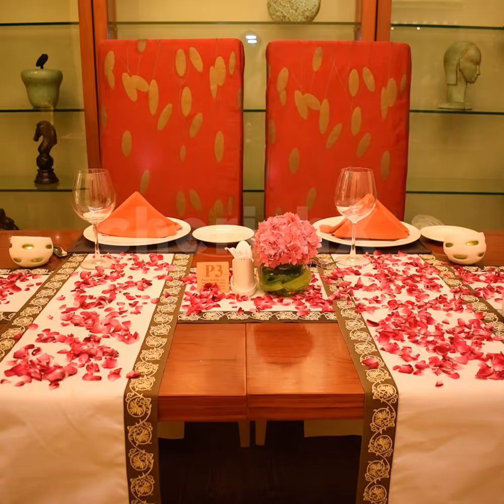 4 course Meal and Private Room with Decorations