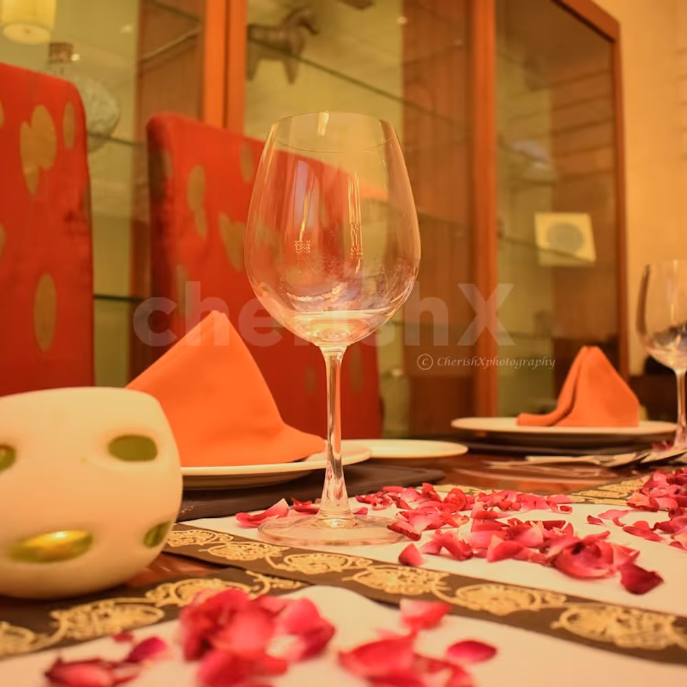 Candle Light Dinner Reservation at Taj Dwarka