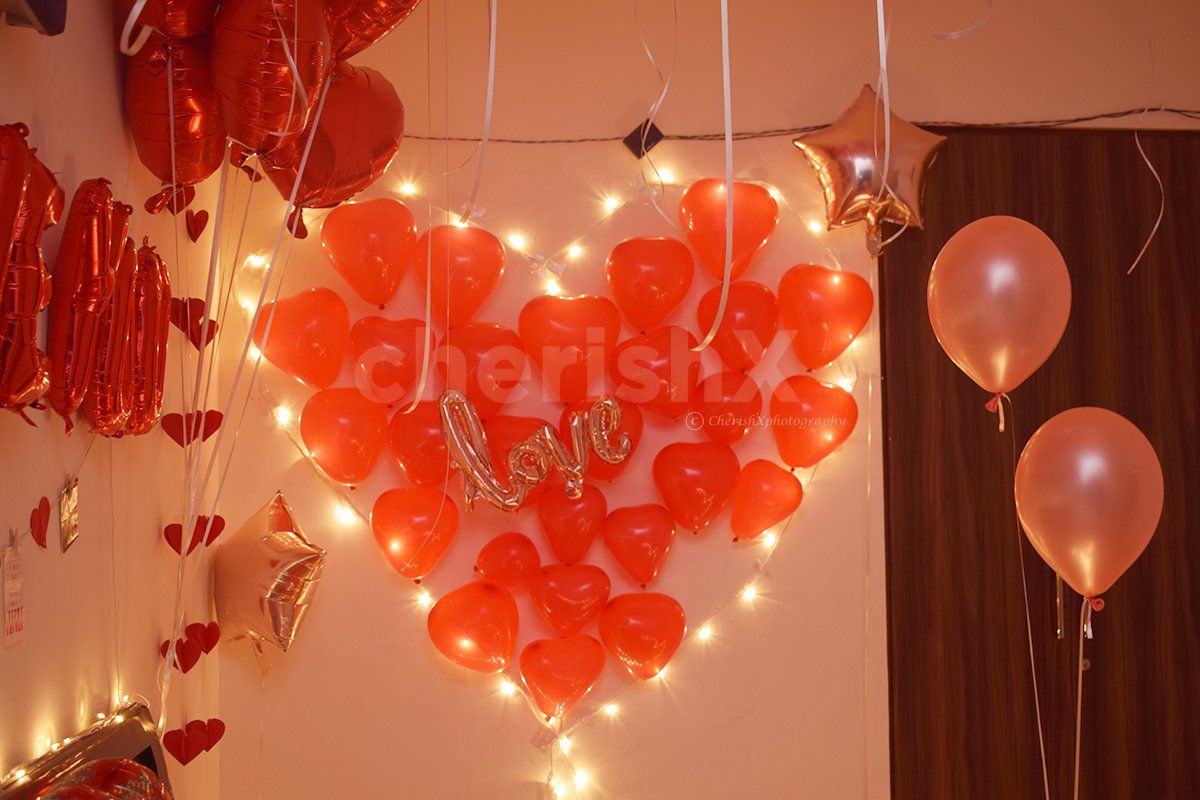 Heart Shape with LED lights and Red Balloons