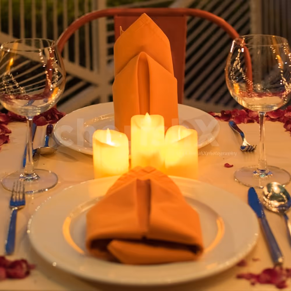 Outdoor Romantic Candlelight Dinner at Radisson, Udyog Vihar, Gurgaon
