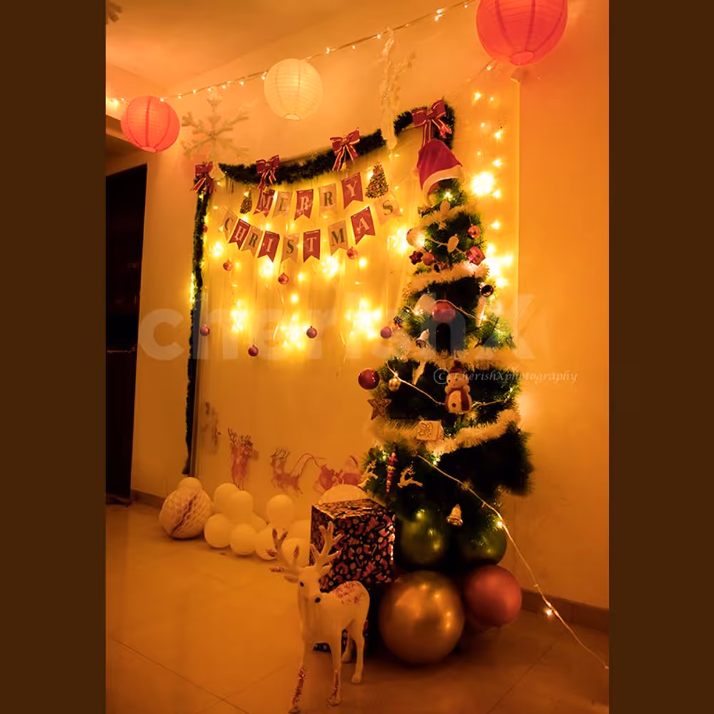 5Ft Christmas Tree with Ornaments for your Home and Office.