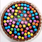 500 gms kitkat gems chocolate cake