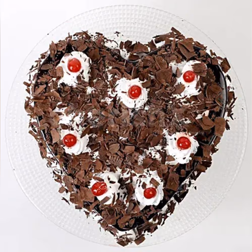 500 gm Heart Shape Black Forest Cake