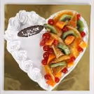 Heart Shape Vanilla Fruit cake by cherishx