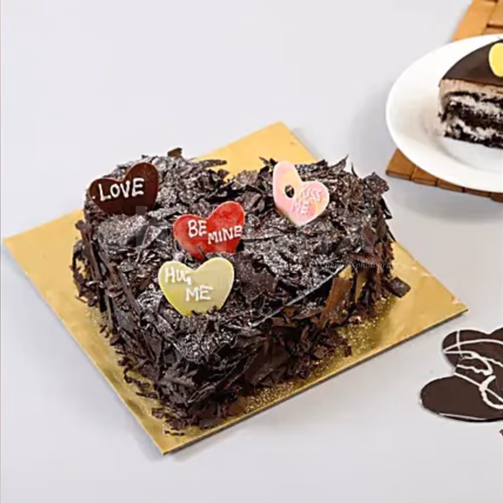 special heart chocolate cake delivery at home