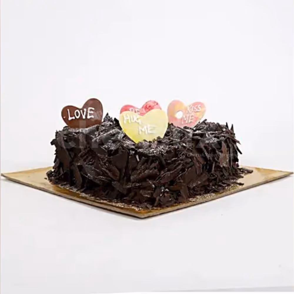 500 gms special heart chocolate cake