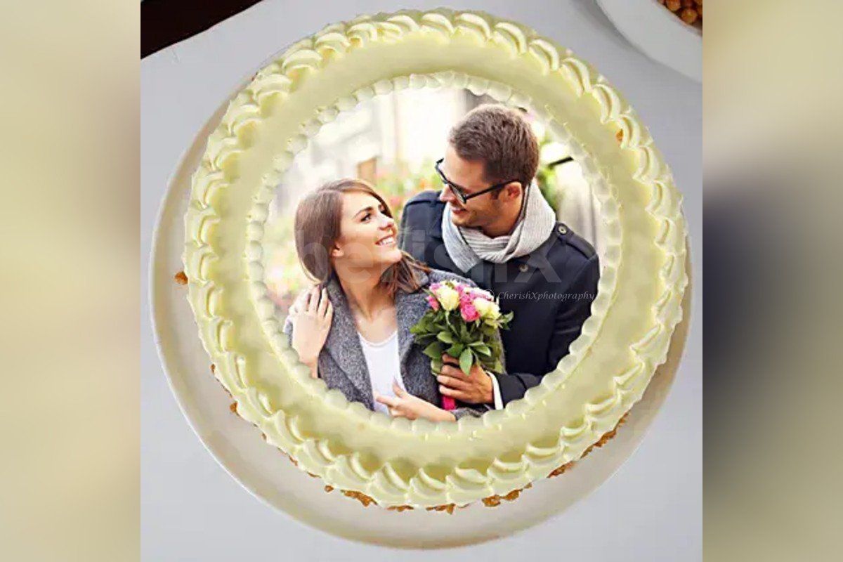 Butterscotch photo cake by cherishx