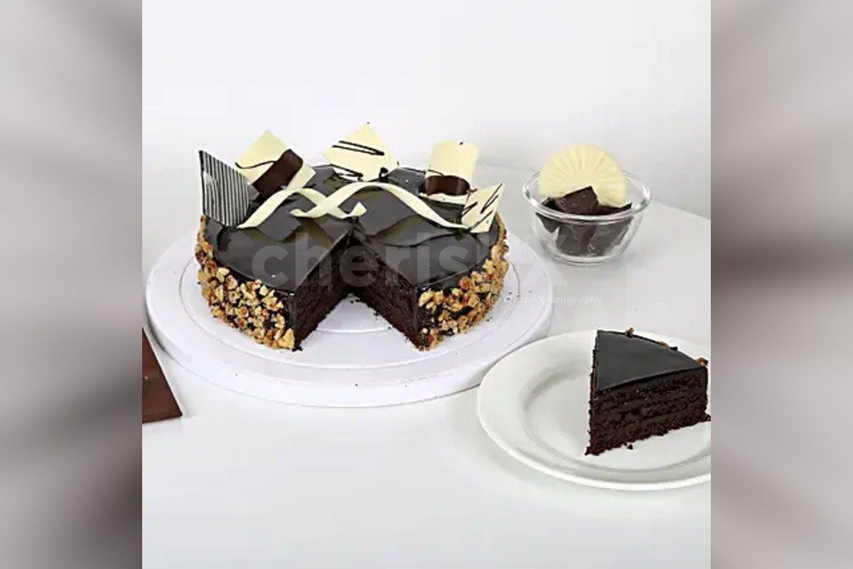 Chocolate truffle walnut cake home delivery