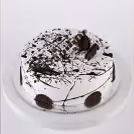 Oreo Cookie cake by cherishx