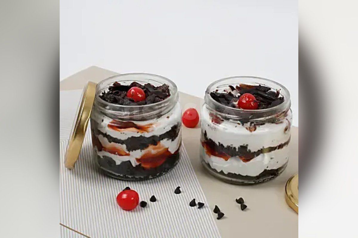 Black Forest Cake Jars (set of 2) home delivery