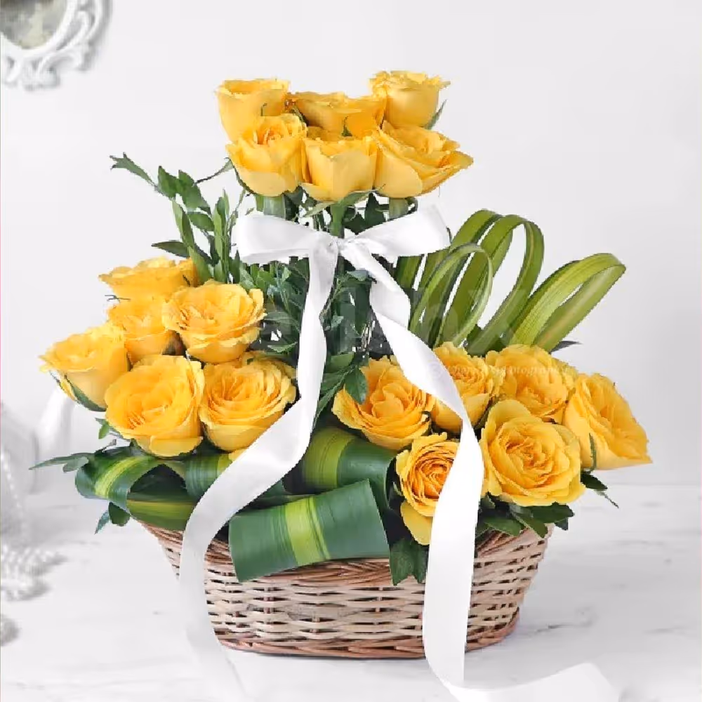 Beautiful 20 Yellow roses arrangement 