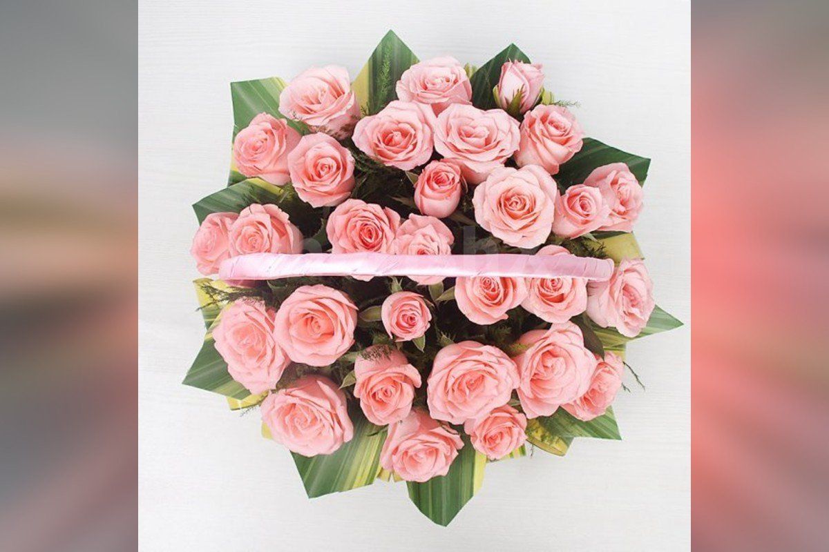 30 pink roses beautiful bucket online delivery