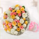 50 mixed roses blooming bouquet online delivery