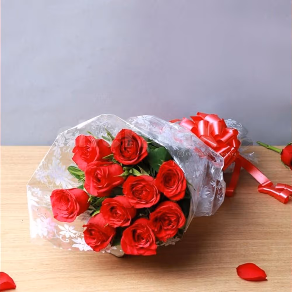 10 red roses and coffee cake combo delivery at home
