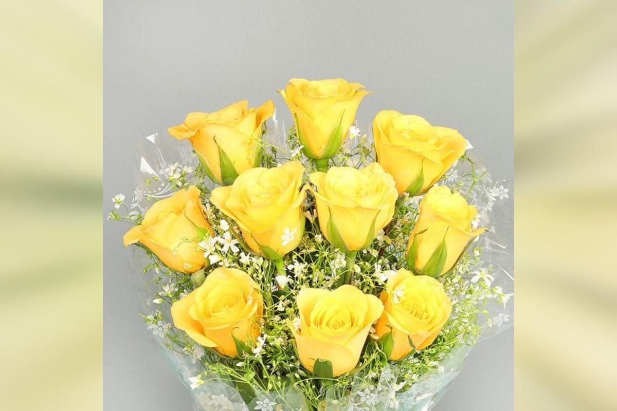 12 yellow roses and I Love You Dad Photo Cake by cherishx