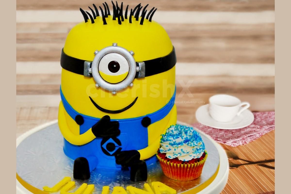 1.5 Kg Minion Theme Designer Cake online delivery