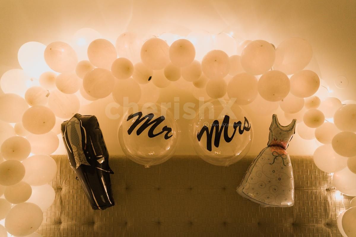 First Night White Theme Decor Available in Delhi NCR & Gurgaon.