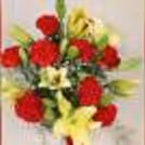 4 Yellow Lilies & 10 red carnations in Round fish bowl — photo 2