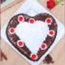 Heart-Shape Black Forest Cake (Half Kg) — photo 1