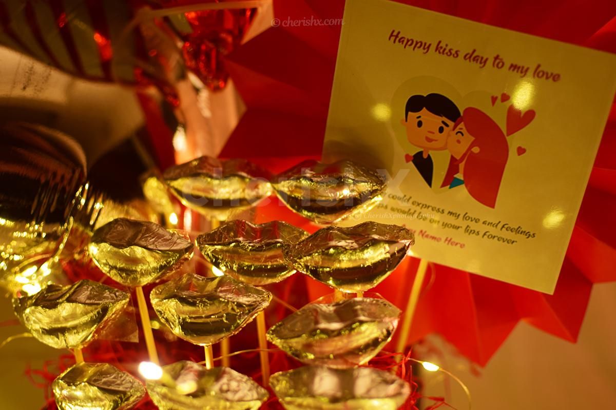 Show affection to your love through CherishX's Kiss Me Balloon Bucket !