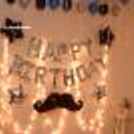 4 Stars & 1 Big Mustache foil balloon included