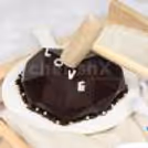Diamond Heart Pinata Cake — photo 2