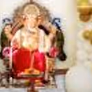 A Murti of Ganesha placed in the center of the Balloon arch.