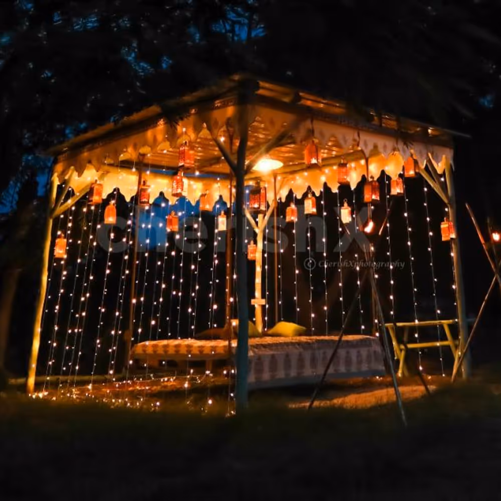A Gorgeous Dinner on the swing setup for you and your partner!