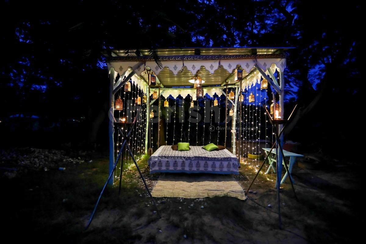 Unique dinner on a swing by cherishx