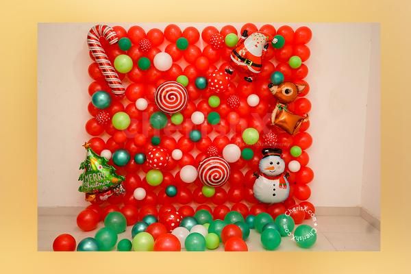 Get CherishX's Christmas Themed Balloon Backdrop and have an awesome Christmas Party!