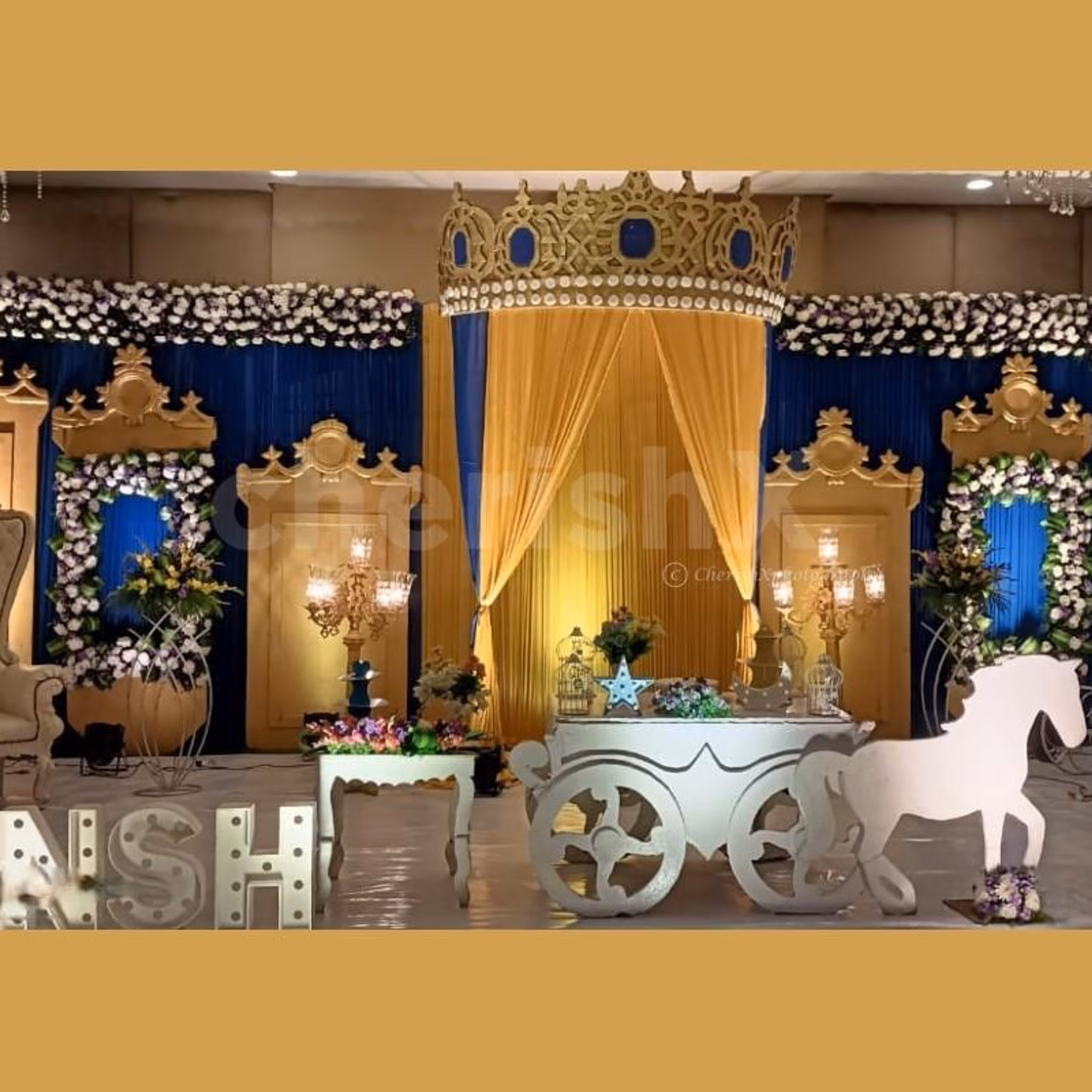 Surprise your kid with this Exclusive Royal Prince Theme Decoration!