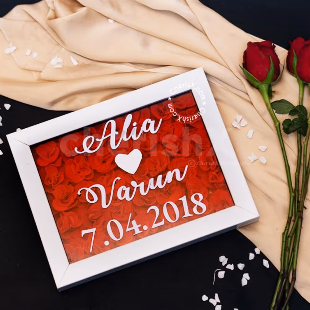 Gift your lover a fulfilling Valentine's Red Rose Frame gift this 2022.