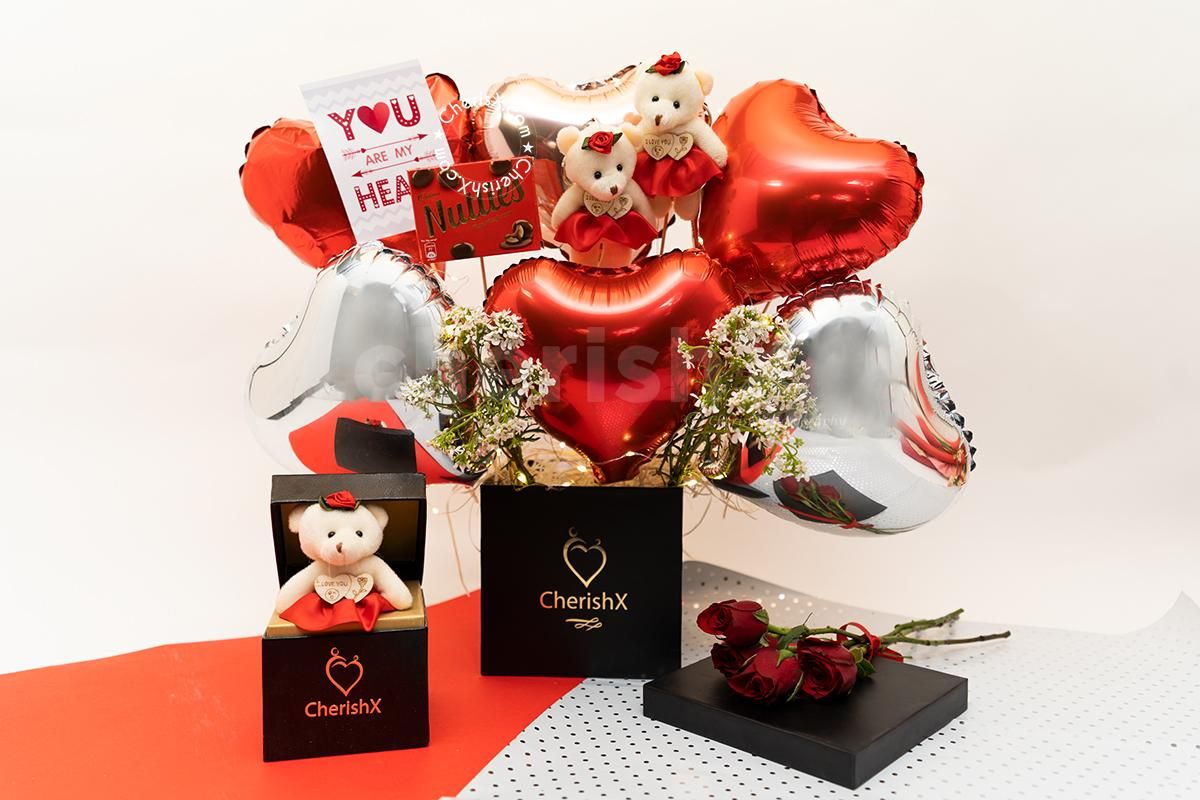 Gift your lover a fulfilling Valentine's balloon bouquet gift this 2022.