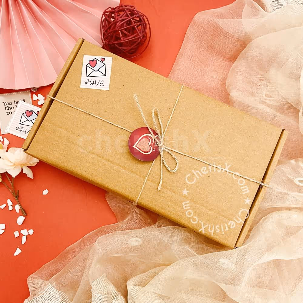 Surprise him or her with CherishX's Charming Key to My Heart Hamper on Valentine's Day.