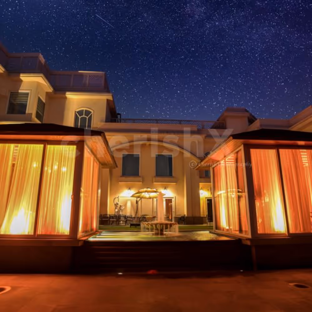 Make yoru partner feel special with CherishX's Poolside Dinner Experience at the Luxurious Umrao in Delhi.