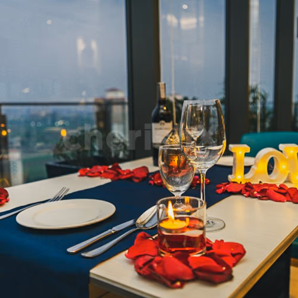 Experience the love in the air by booking CherishX's Romantic Candle Light Dinner at the Holiday Inn, Delhi NCR.