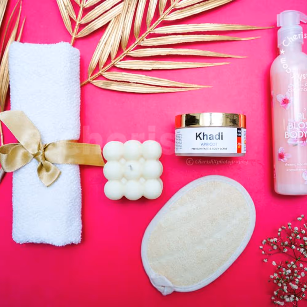 Celebrate Mother's Day with this fulfilling Mother's Day Gift Hamper i.e., Spa Hamper Gift!