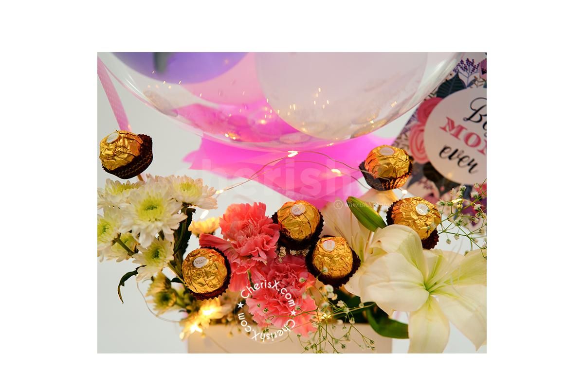 A Premium White and Pink Theme Balloon Bucket Gift for Mother's Day 2022!