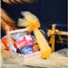 Surprise your close ones with a delicious Gourmet Hamper!