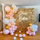 Choose a Golden Sequin Decor for your celebrations!