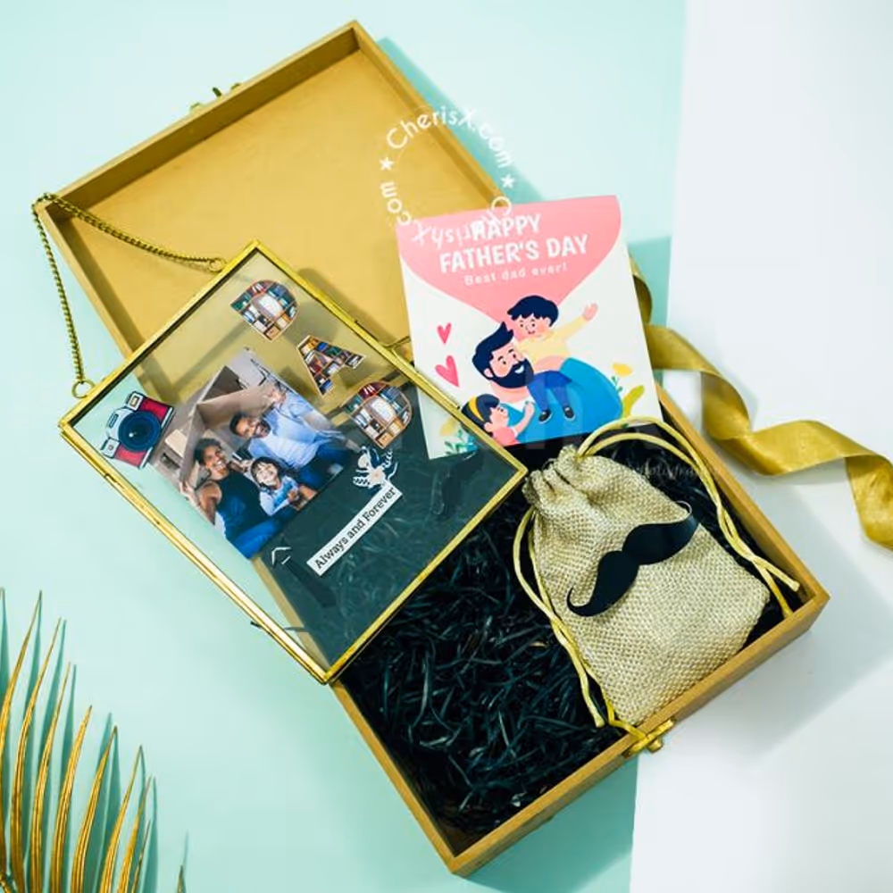 Make your Dad feel special with Vintage Dad Frame Box.
