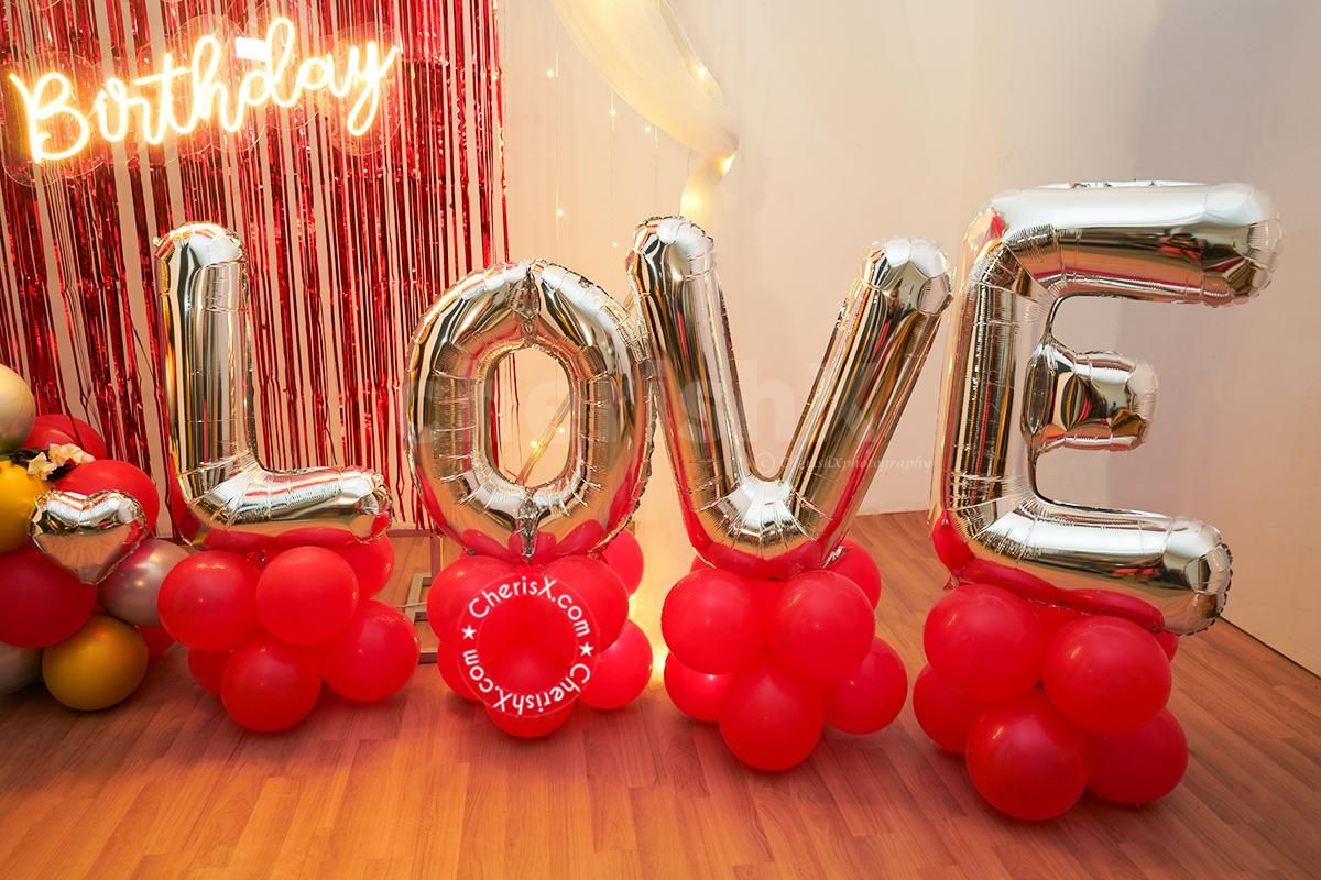 Get a little romantic and surprise your special one with this gorgeous decoration!