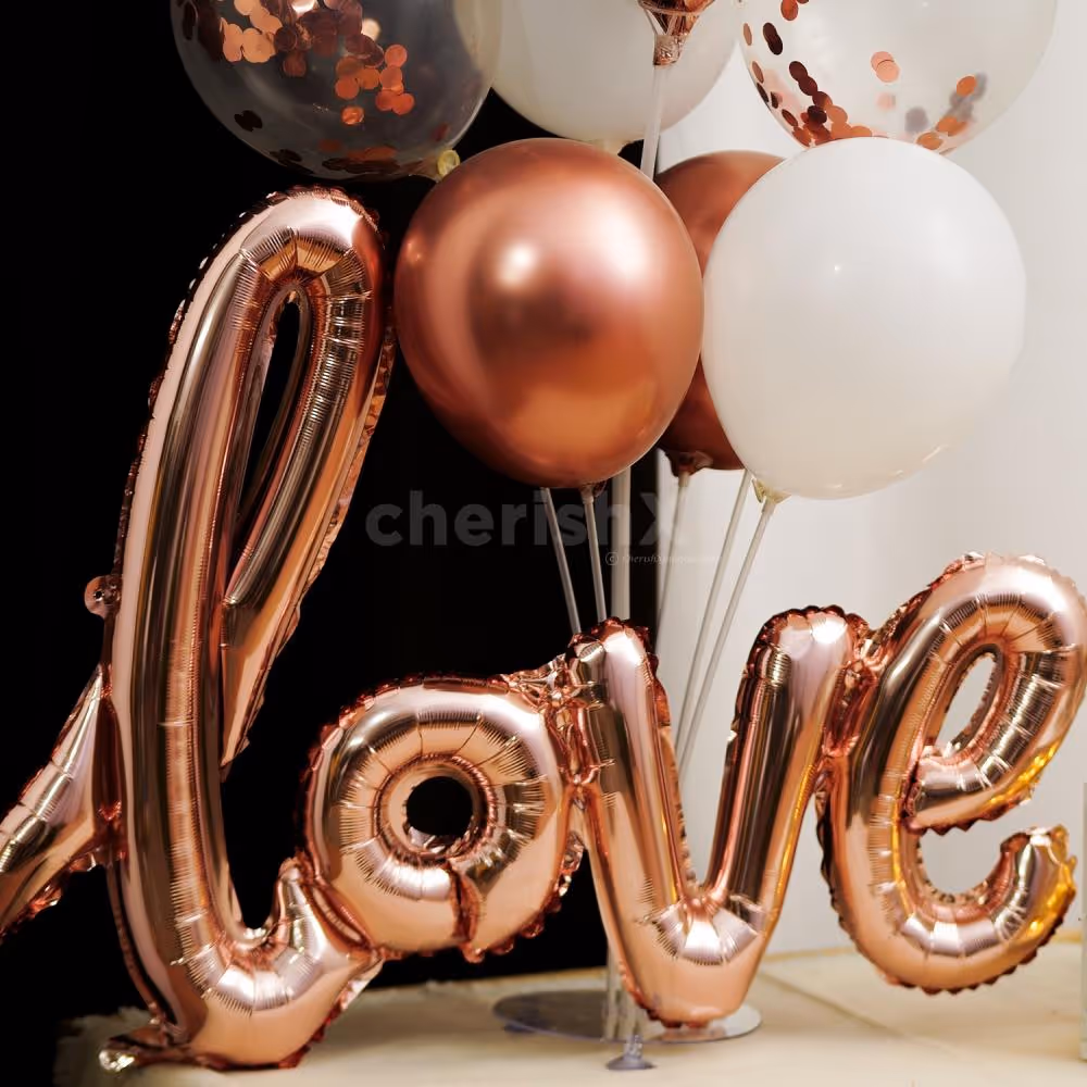The rose gold balloons add a tinge of extravagance that your special ones will surely love