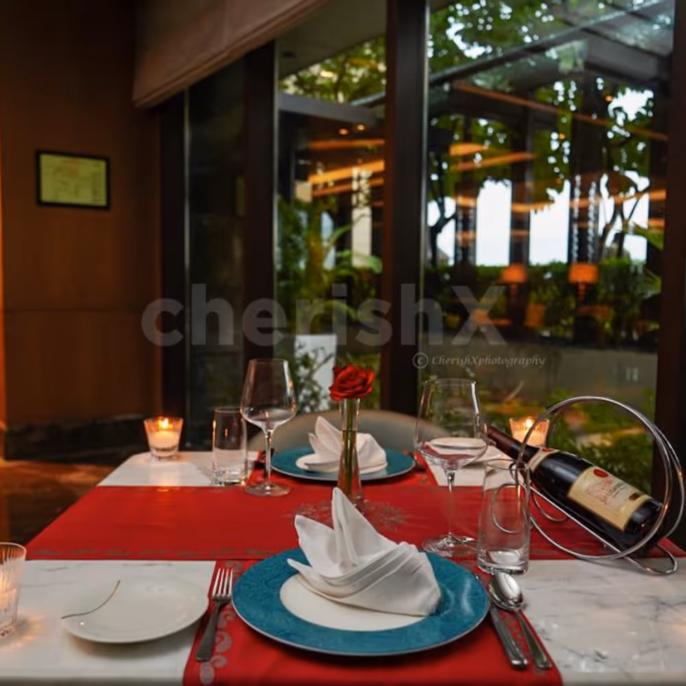 The explicit ambience at Dilli 32 with customized décor makes it a perfect indoor date