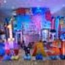 Balloons with multicoloured décor that will lighten up your celebration
