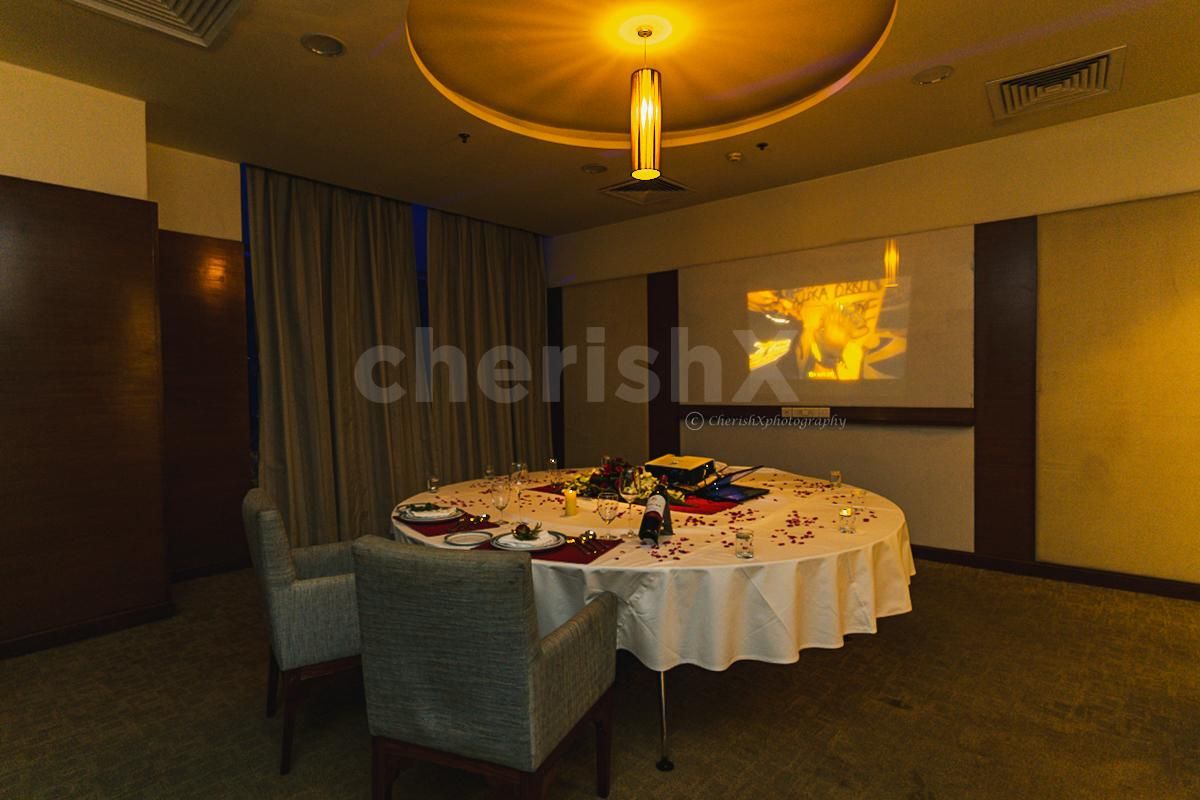 Receive private pickup and drop service to your favourite screening time together.