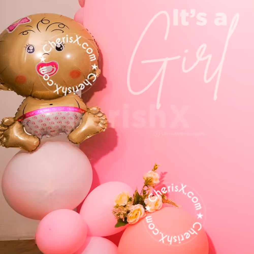 The rose gold and silver balloons make for some very elegant decorations!