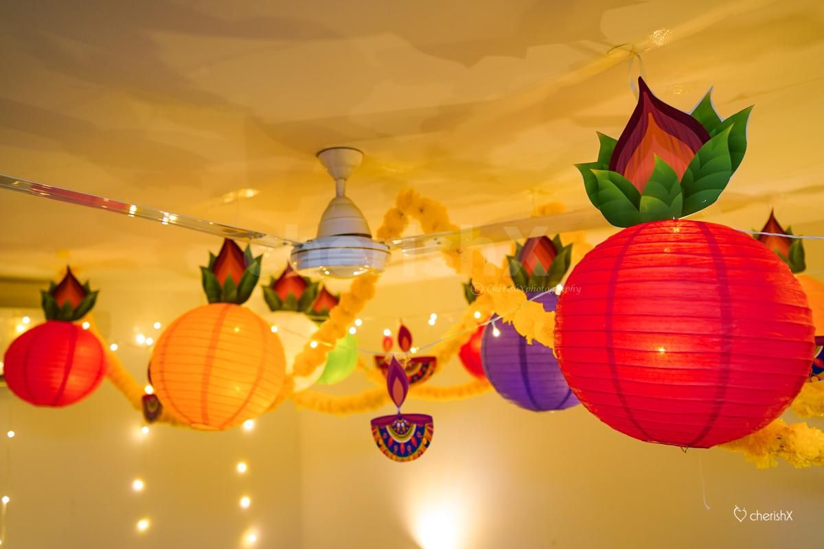 Shine and glamour will be the stars of your festival celebrations!